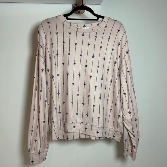 Z Supply Tops - Z Supply Pink Bow Pinstripe Pullover Sweatshirt Top Large ZL2244365 Coquette